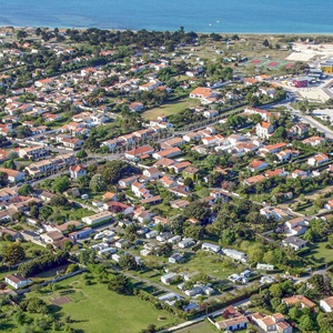 Les Lauriers, un camping 2 étoiles à Lesparre-Médoc