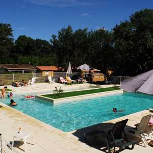 Le Camping du Théâtre, un camping avec piscine à Thonon-les-Bains